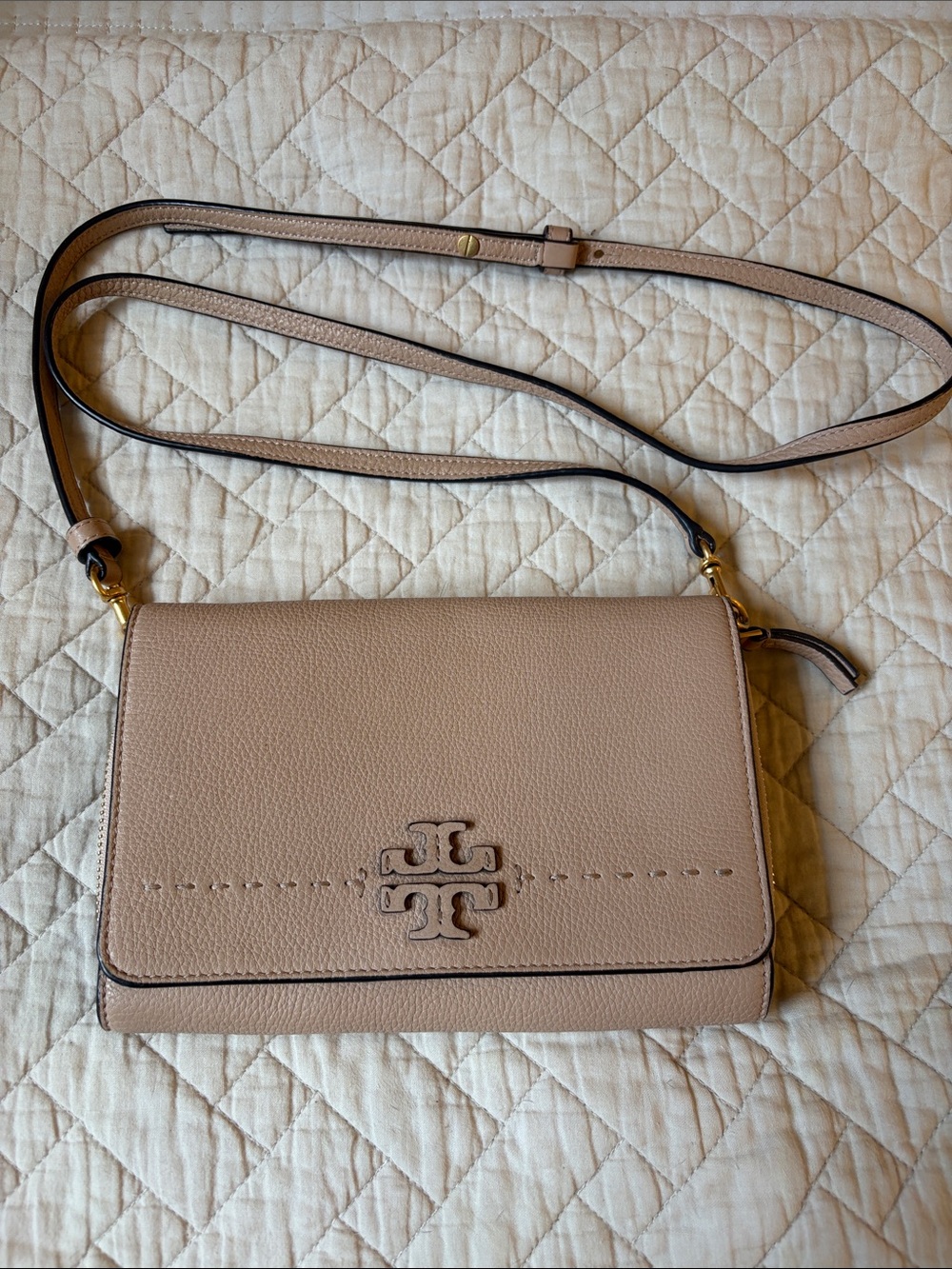 Tory Burch McGraw Flat Wallet Crossbody Bag in soft pink-beige pebbled leather